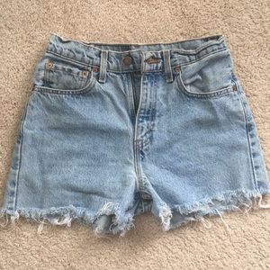 high waisted Levi stratus shorts